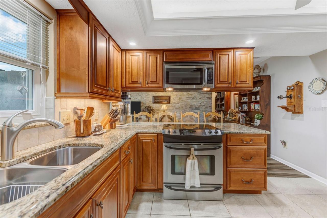 4001 Highgate Drive, Valrico, FL 33594 Photo