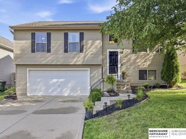 19610 Gail Avenue, Omaha, NE 68135