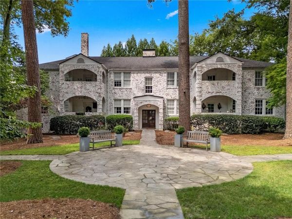77 Peachtree Memorial Drive NW, Unit 2, Atlanta, GA 30309