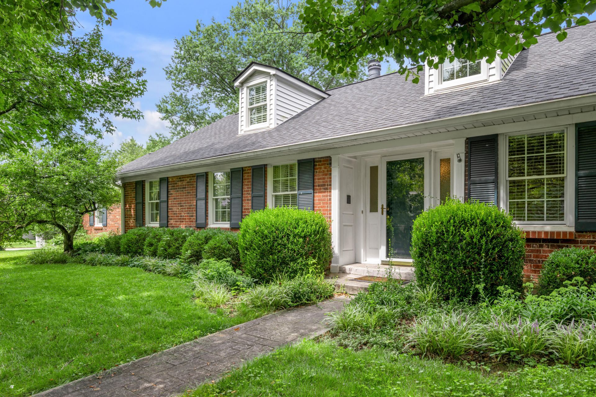 2153 Island Drive, Lexington, KY 40502 Main Photo