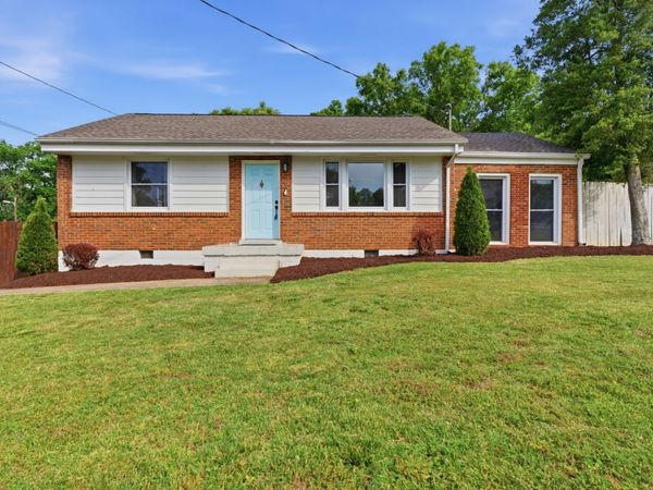 620 Templewood Dr , Nashville, TN 37214