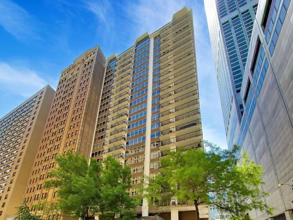 201 E Chestnut Street , Unit 3A, Chicago, IL 60611