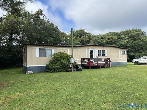 88 Milby Lane , Middlesex, VA 23149