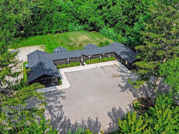2790 Blue Star Highway, Fennville, MI 49408