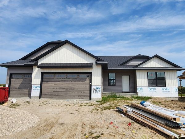 1404 Hickory Ridge , Marion, IA 52302