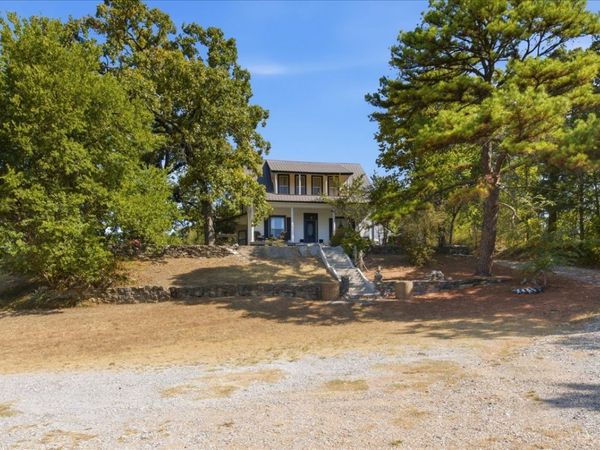 407 Seven Springs , Tishomingo, OK 73460
