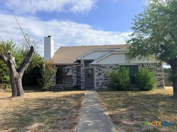 2201 Woodlands Drive , Killeen, TX 76549