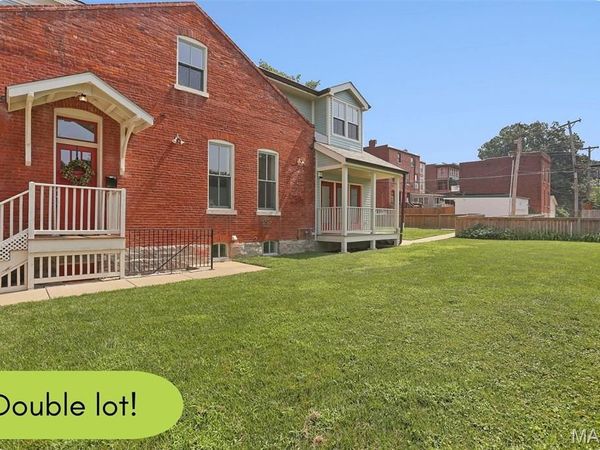 2704 McNair Avenue , St Louis, MO 63118