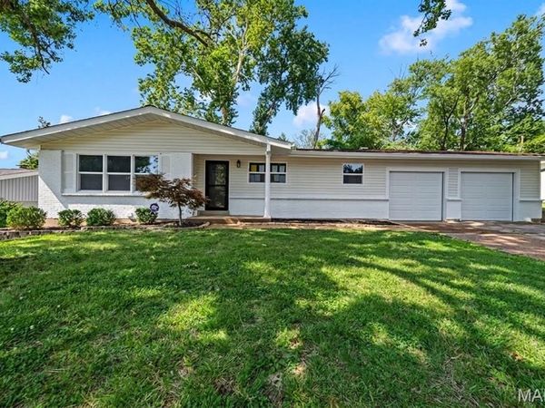 12313 Tempo Drive, St Louis, MO 63146