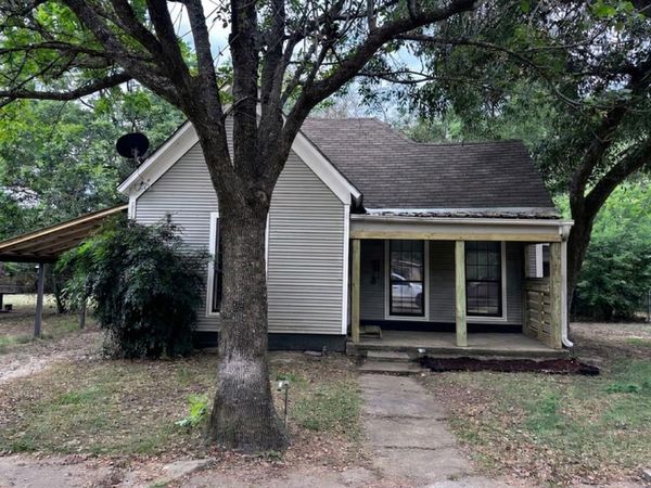 328 E High Street , Wills Point, TX 75169