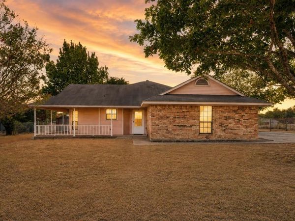 162 Warren Road, Lorena, TX 76655