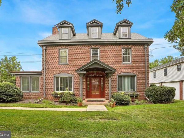 214 N MAIN STREET, NORTH WALES, PA 19454