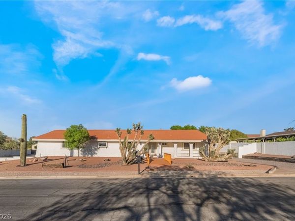 429 Crestway Road , Henderson, NV 89015