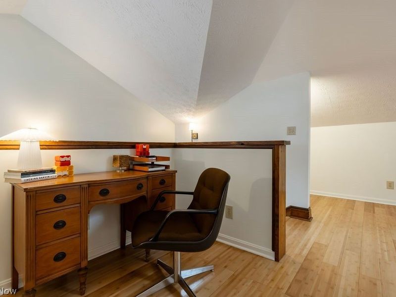 4210 Clinton Avenue, Cleveland, OH 44113 Photo 30