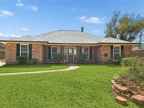 248 DEVON Road , LaPlace, LA 70068
