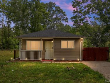 15824 Dacosta Street , Detroit, Mi 48223