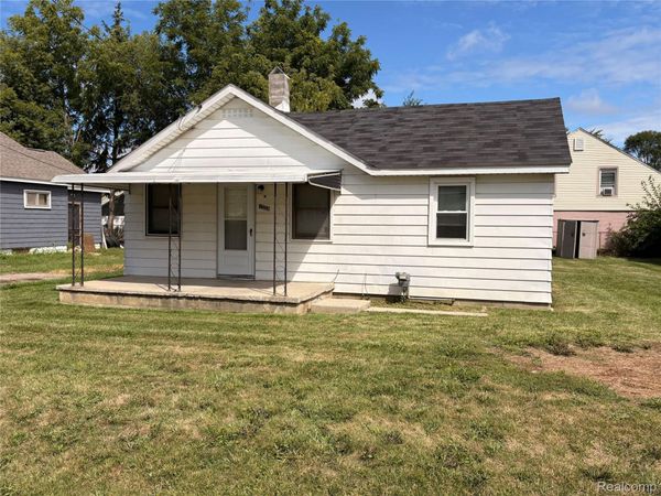 1026 W Scottwood Avenue , Flint Township, Mi 48507