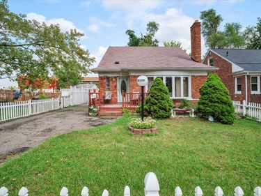 15120 Whitcomb Street, Detroit, Mi 48227