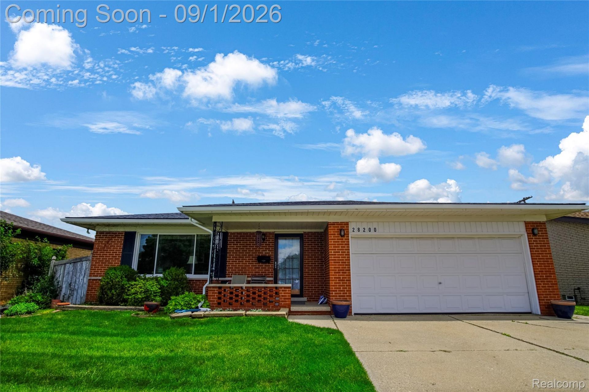 28200 Newland Drive, Warren, Mi 48093 Main Photo