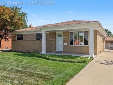32358 Gloede Drive, Warren, Mi 48088