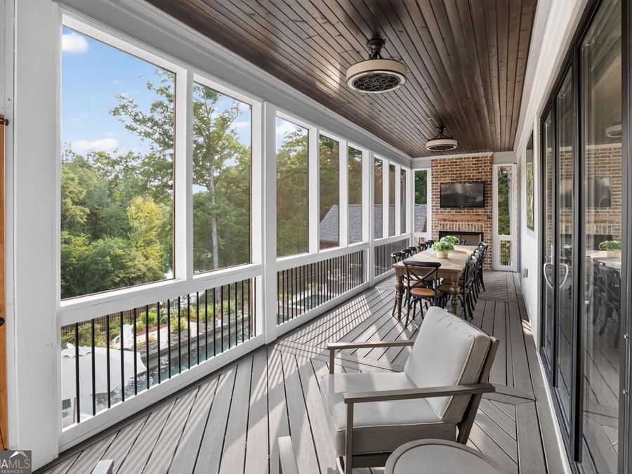 Property Image 101