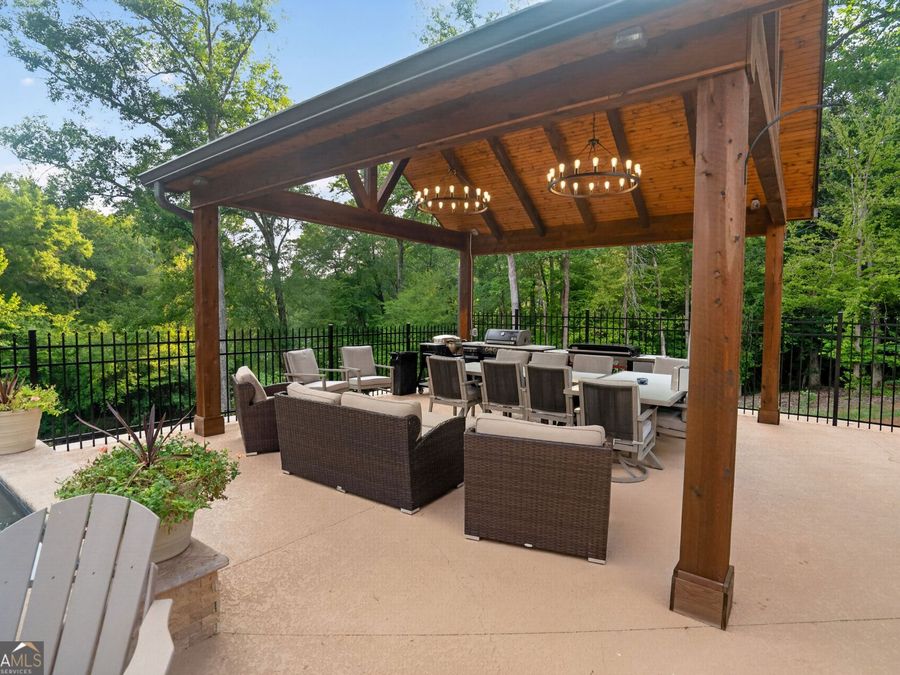 Property Image 94