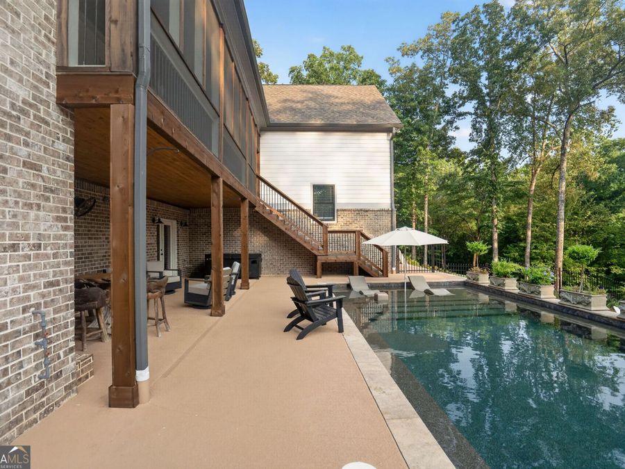 Property Image 95