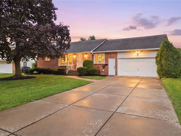 128 Fairways Boulevard , Buffalo, NY 14221