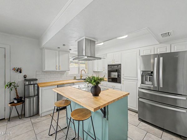 1307 N 44TH Street, Phoenix, AZ 85008