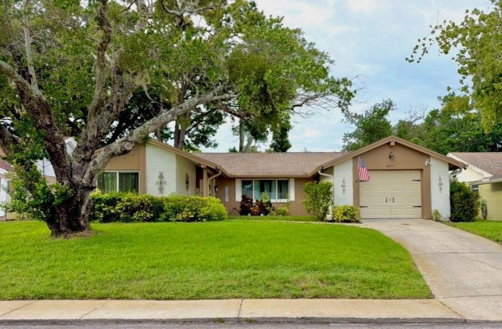 8307 Mill Creek Lane, Hudson, FL 34667 Main Photo