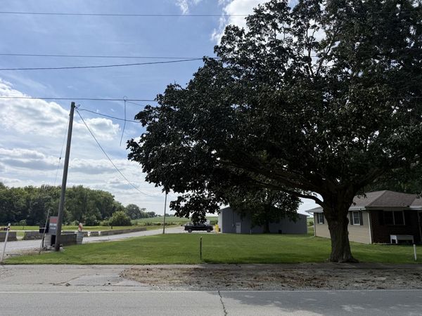 205 N Third Street , Fisher, IL 61843