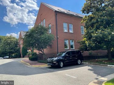 4232 KING STREET , ALEXANDRIA, VA 22302