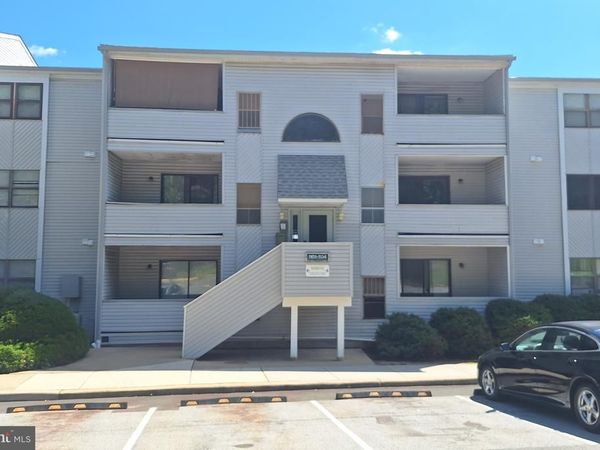 1121 GOVERNOR CIRCLE, WILMINGTON, DE 19809