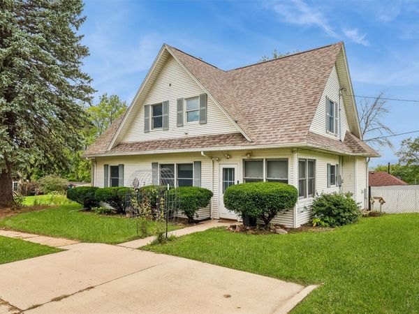 307 Ordway Street, Guthrie Center, IA 50115