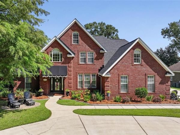 8826 Belmont Park Drive, Mobile, AL 36582