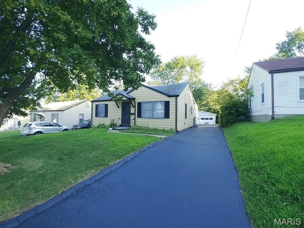 9414 Miriam Avenue , Overland, MO 63114