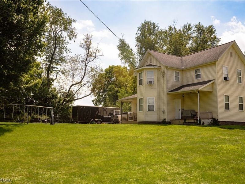 3438 Columbus Road NE, Canton, OH 44705 Photo 1