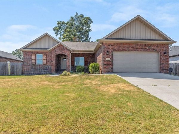 571 Captain Stockton Street , Prairie Grove, AR 72753