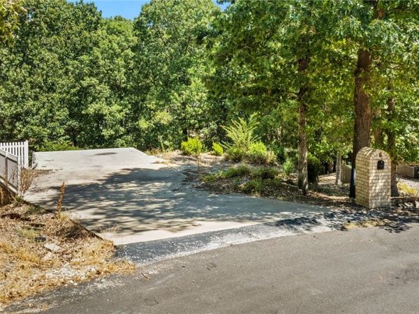 5 Swallow Lane , Bella Vista, AR 72714