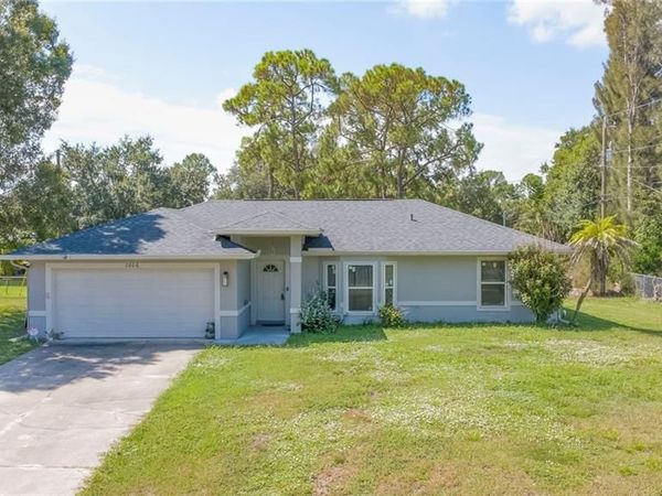 2806 E 3rd ST , LEHIGH ACRES, FL 33936