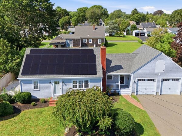 35 Ludlow Street, Acushnet, MA 02743
