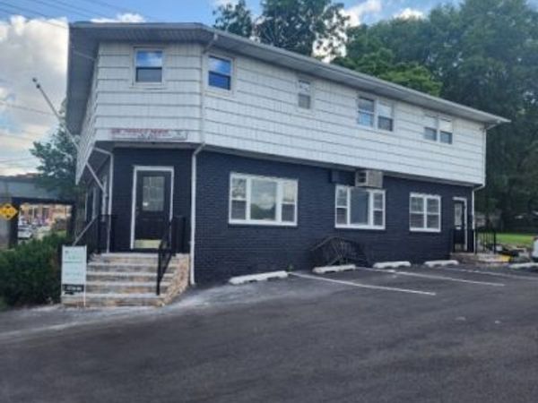 400 Seaton Ave, Roselle Park, NJ 07204