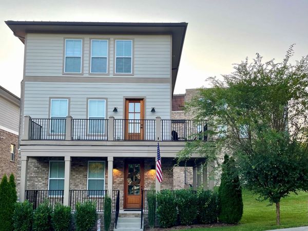 111 Demoss Rd , Nashville, TN 37209