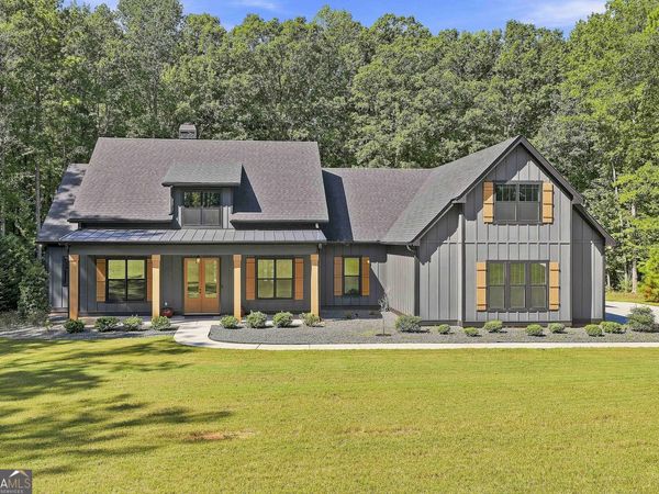 180 Lawshe Farm Drive, Senoia, GA 30276