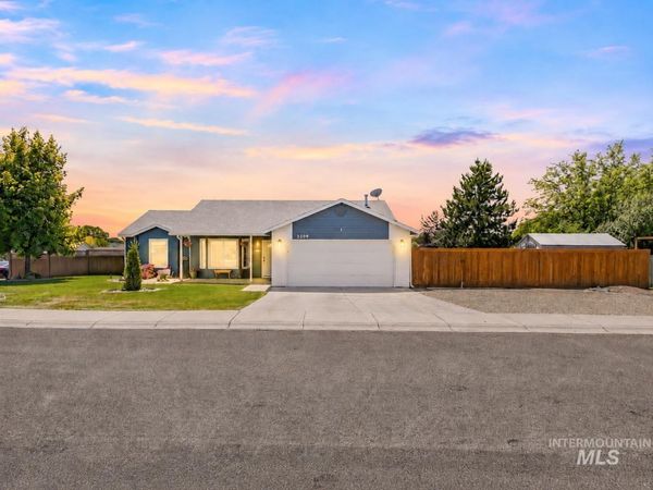 3309 Robinhood Loop, Nampa, ID 83687