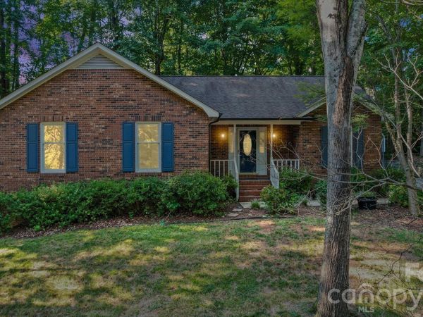 821 Deer Path Place, Mooresville, NC 28115