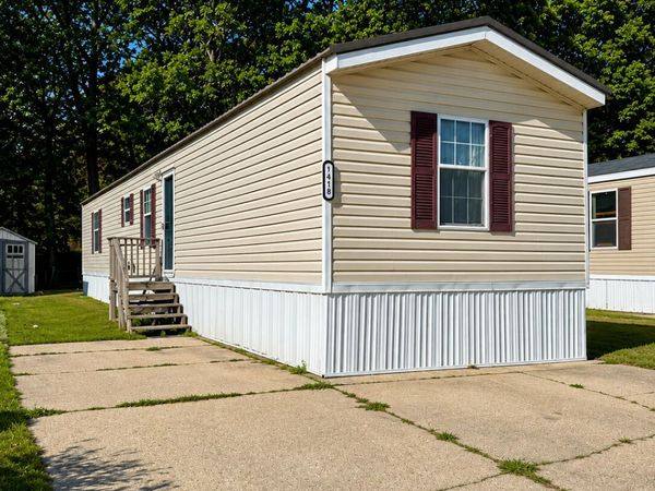 1418 Saskatoon Avenue, Norton Shores, MI 49444