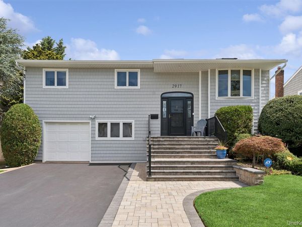 2917 Len Drive , Bellmore, NY 11710