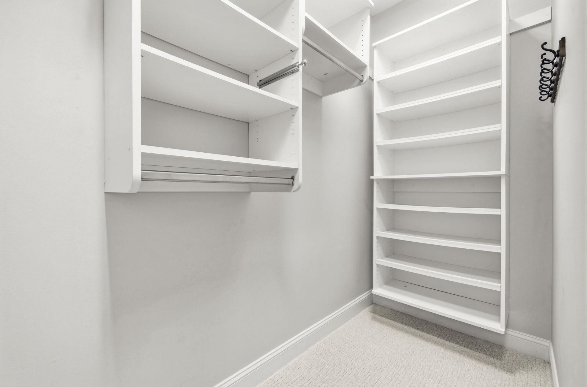 2027 Silverspring Ln.  Photo 20
