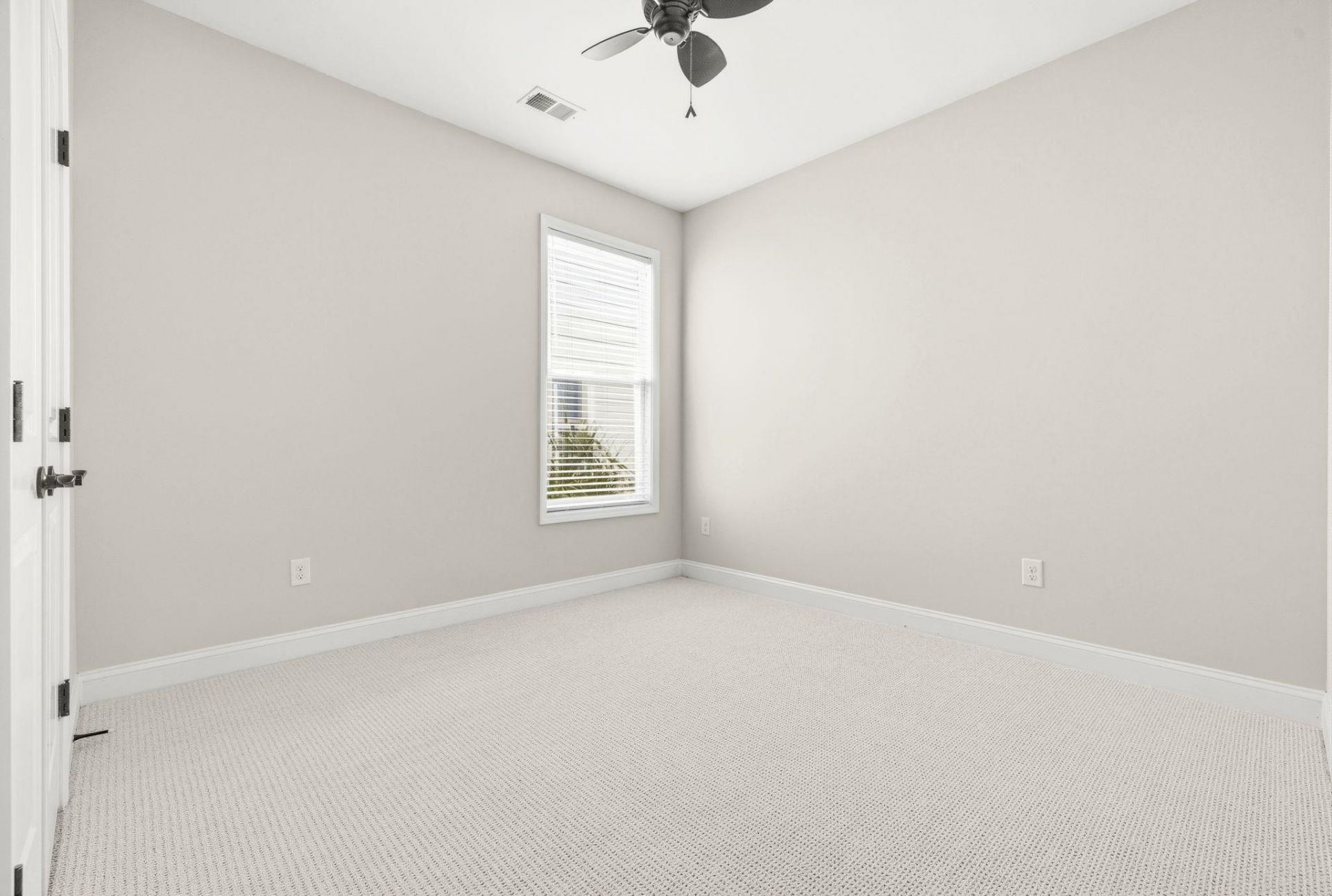2027 Silverspring Ln.  Photo 28